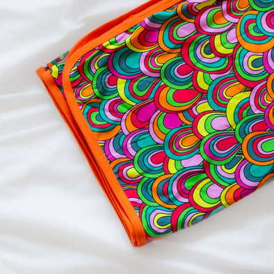XXL Retro Rainbow Blanket