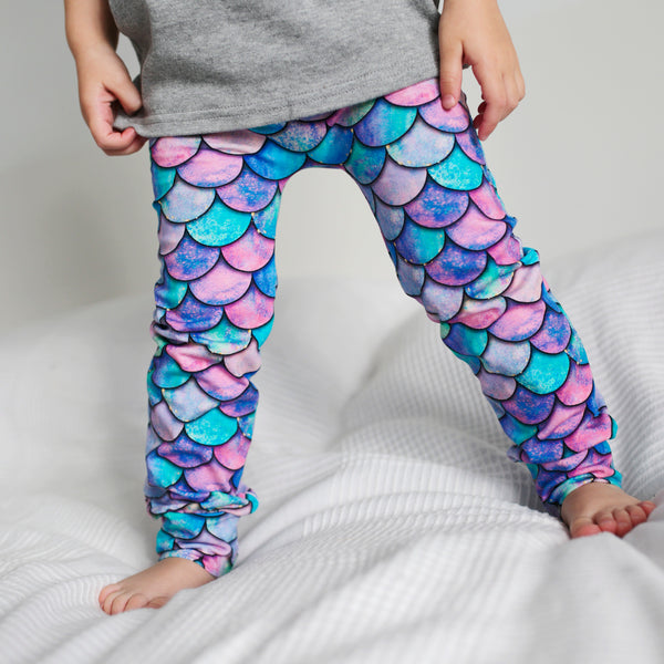 Buy YgneeDom Kids Girls Shiny Metallic Leggings - Wet Look Tights/Mermaid  Fish Scale Footless Long Pants for Dance Party Costume (Mermaid Purple, L)  at Amazon.in