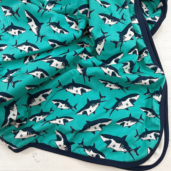 Shark print XXL blanket