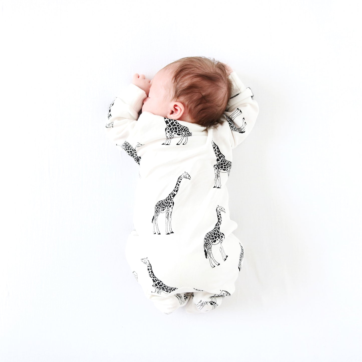 Giraffe cotton sleepsuit - Fred & Noah