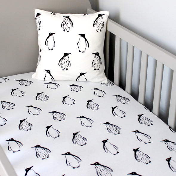 Penguin Fitted Cot sheet - Fred & Noah